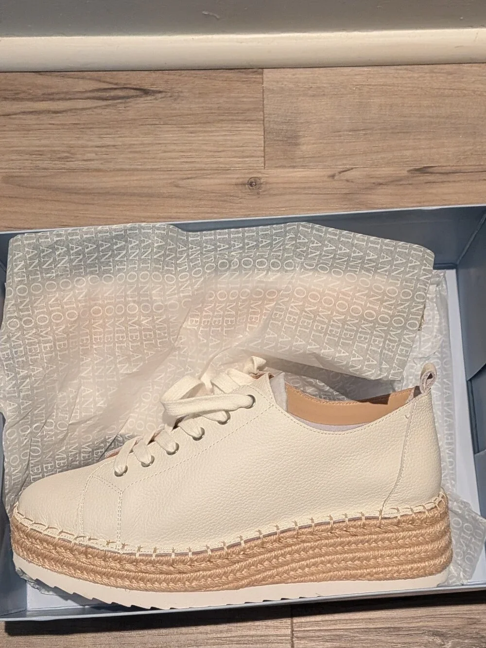 NWT Antonio Melani  Espadrille Platform Sneaker
